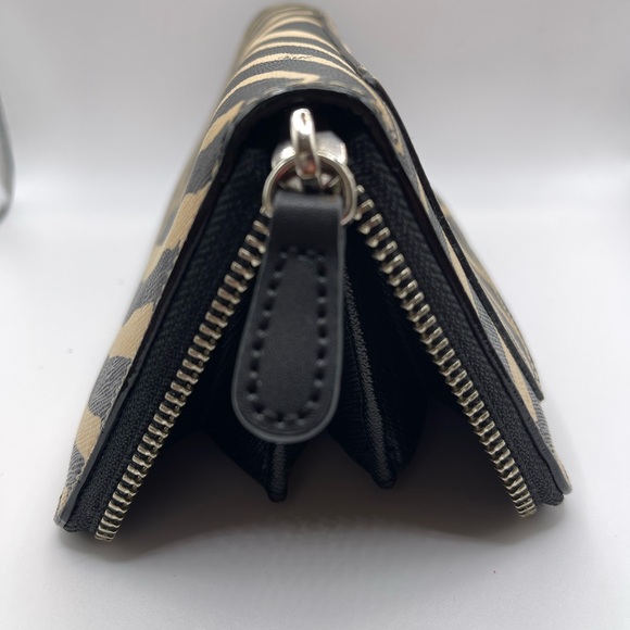 Coach Zebra-Stripe Zip Wallet — Black & Tan - Picture 11 of 12